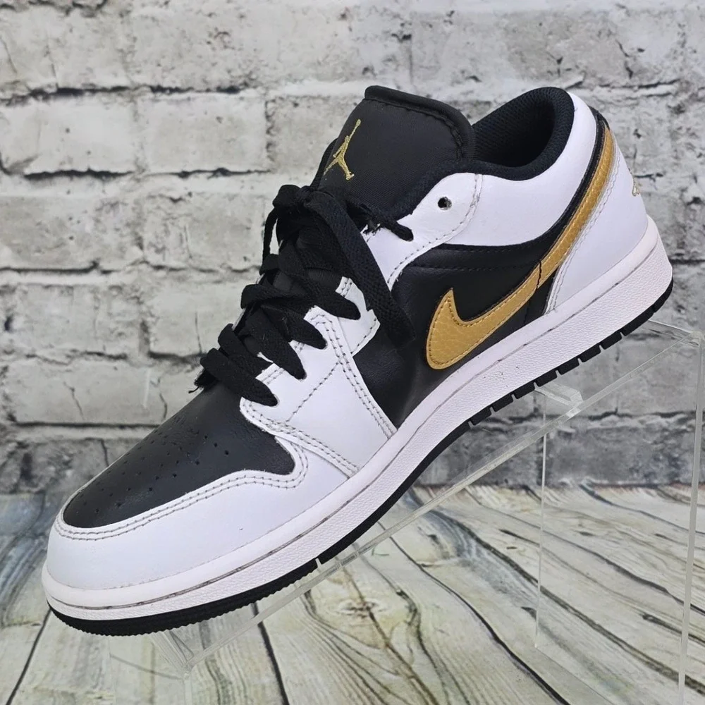 Nike Air Jordan 1 Low Sneakers 7Y White Black Gold Metallic Leather 553560-127